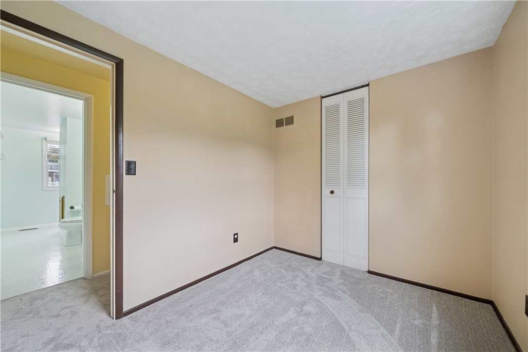 212 Wheatfield Dr