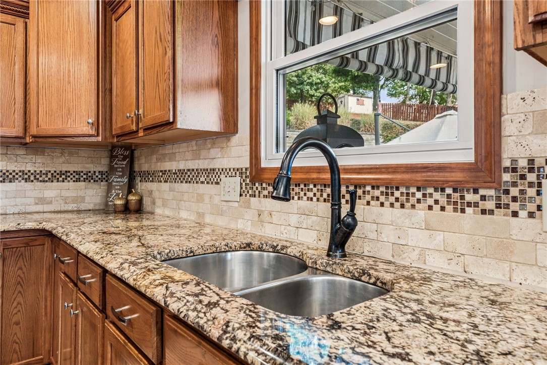 1525 Jennifer Ct