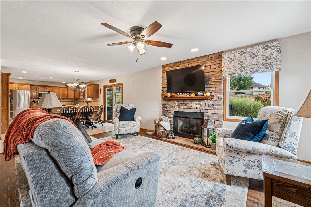 1525 Jennifer Ct