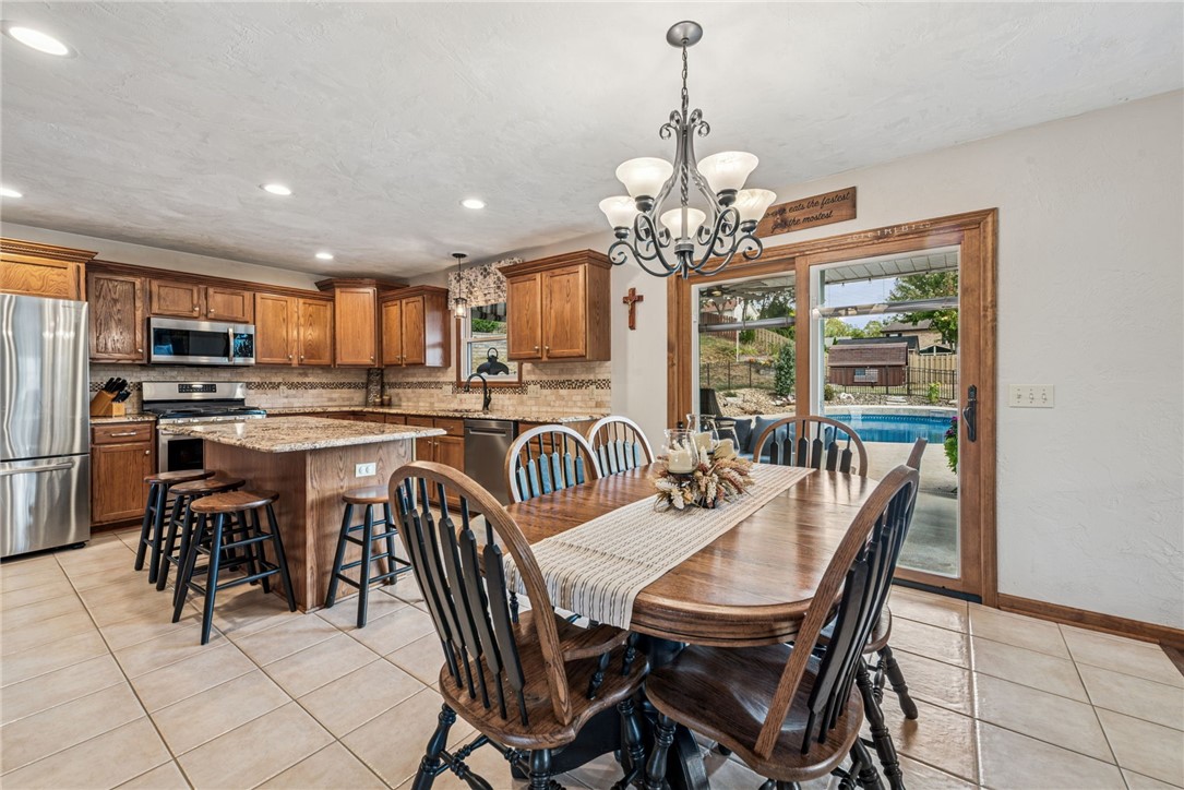 1525 Jennifer Ct