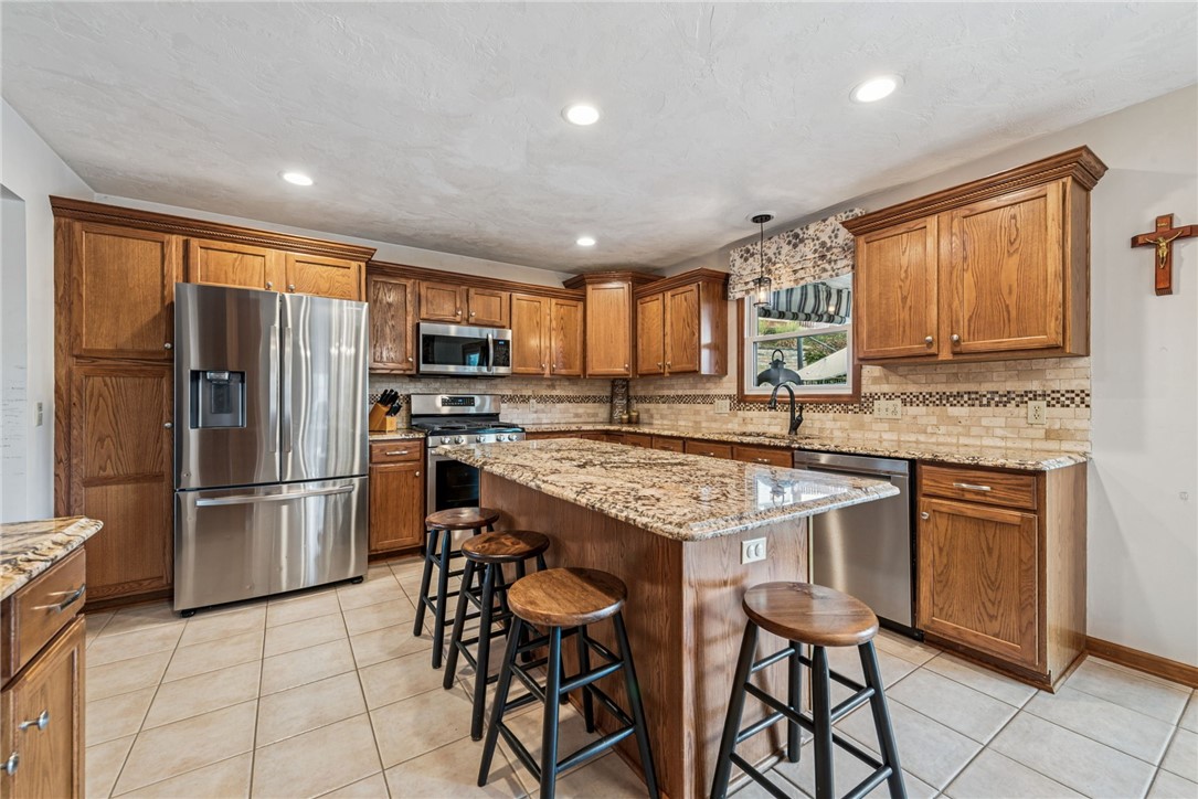 1525 Jennifer Ct
