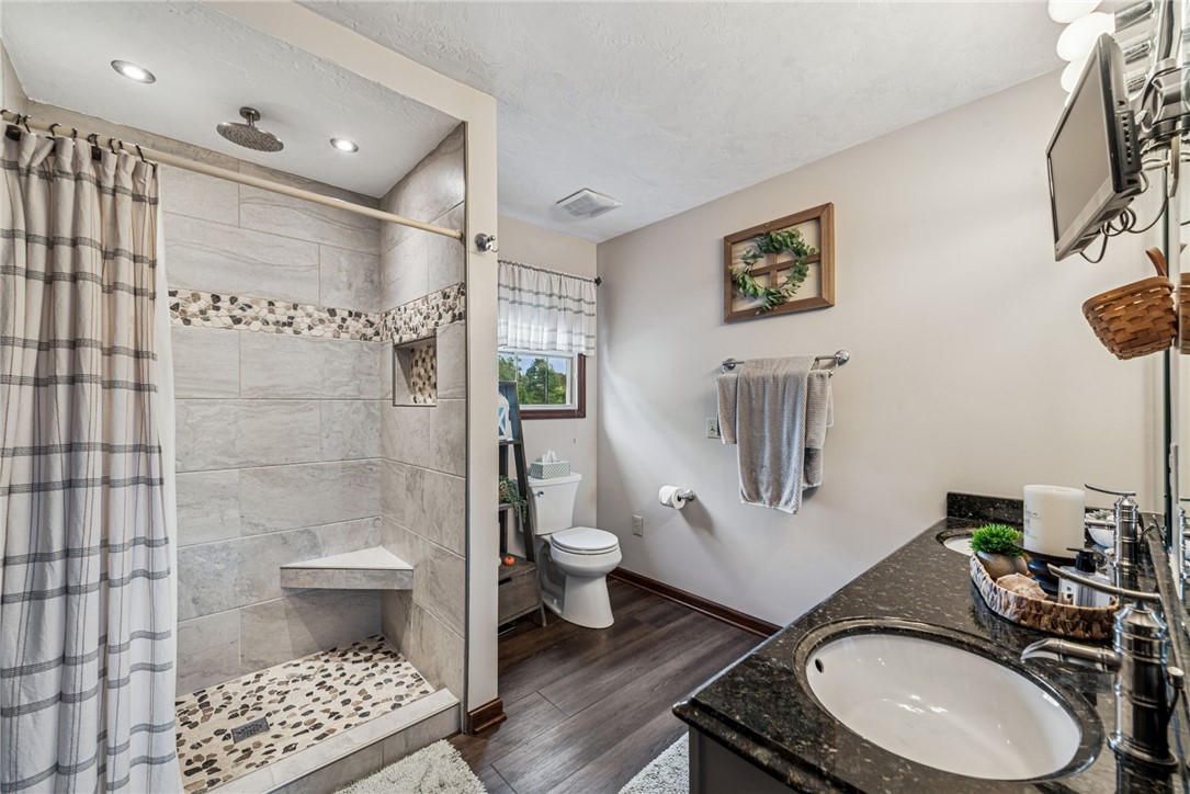 1525 Jennifer Ct