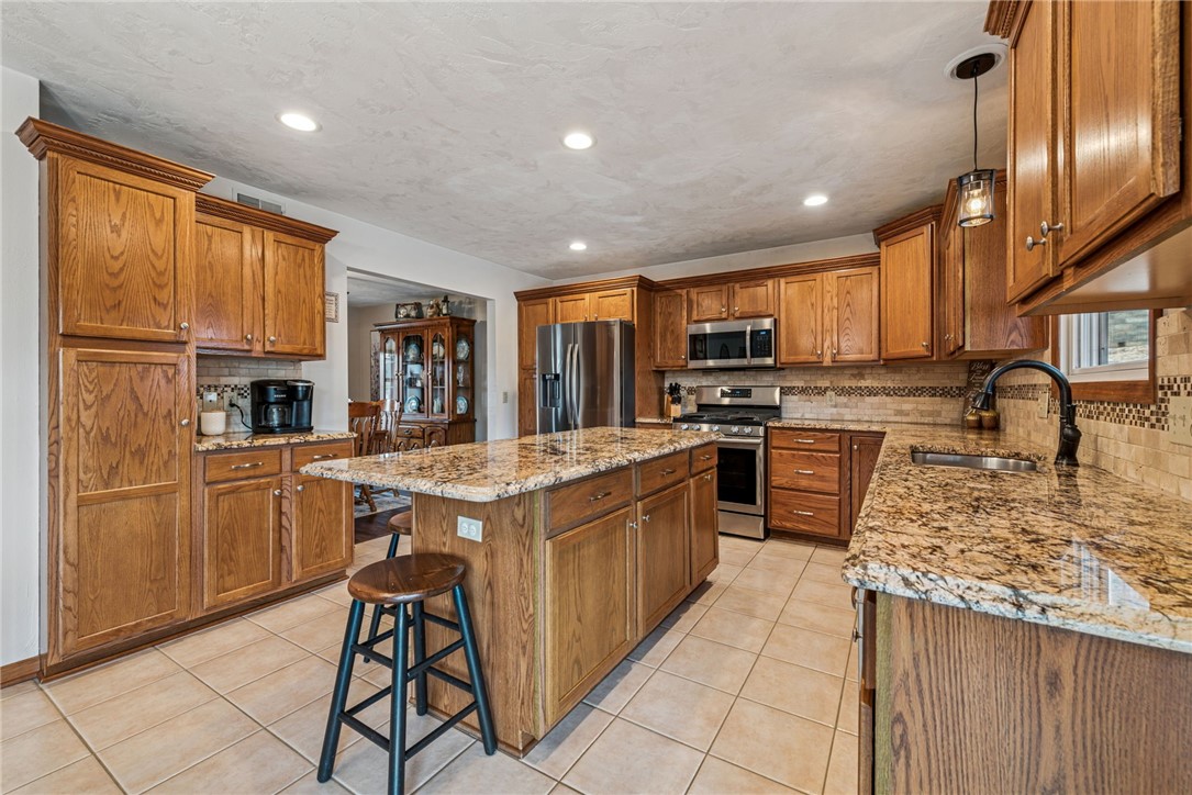 1525 Jennifer Ct