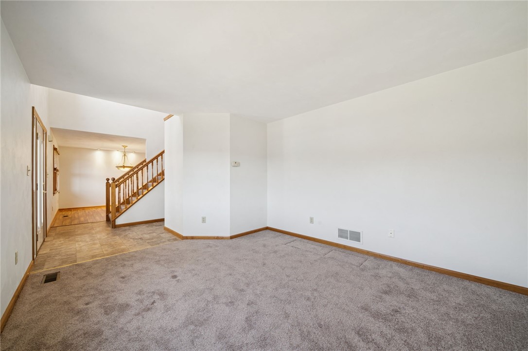 1051 Finchley Rd