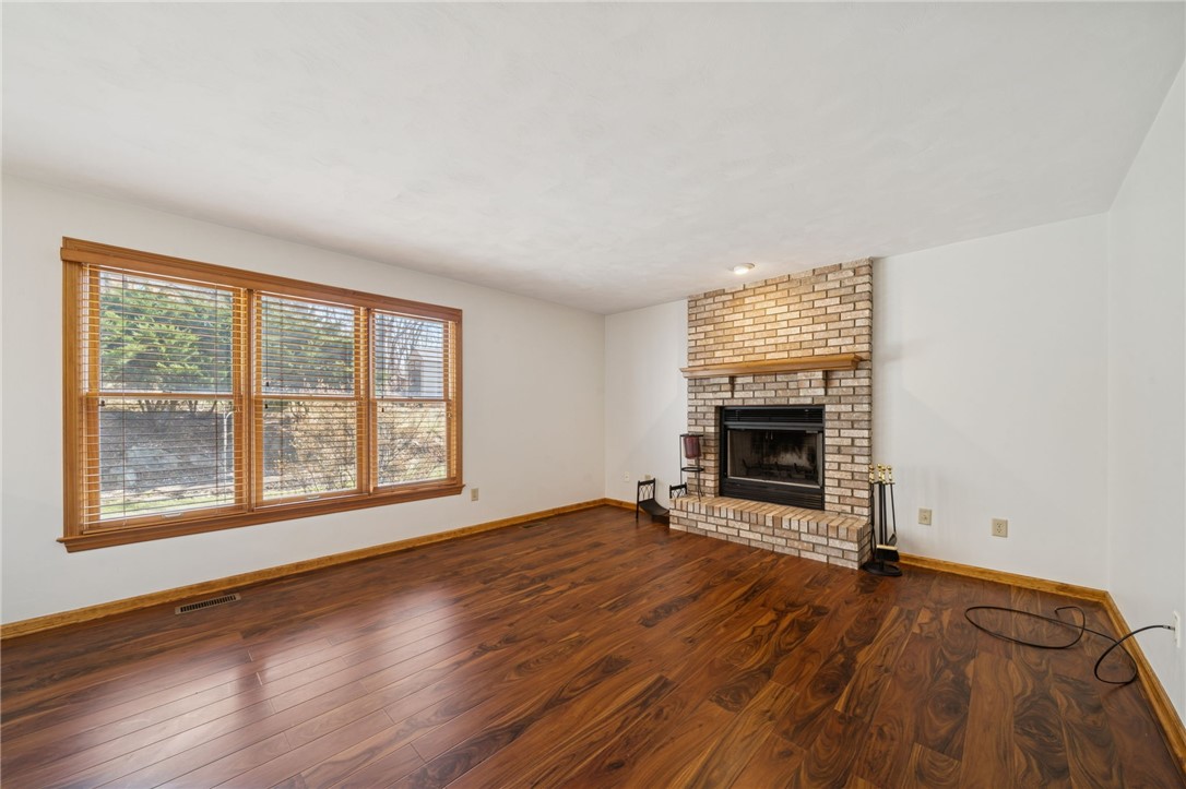 1051 Finchley Rd
