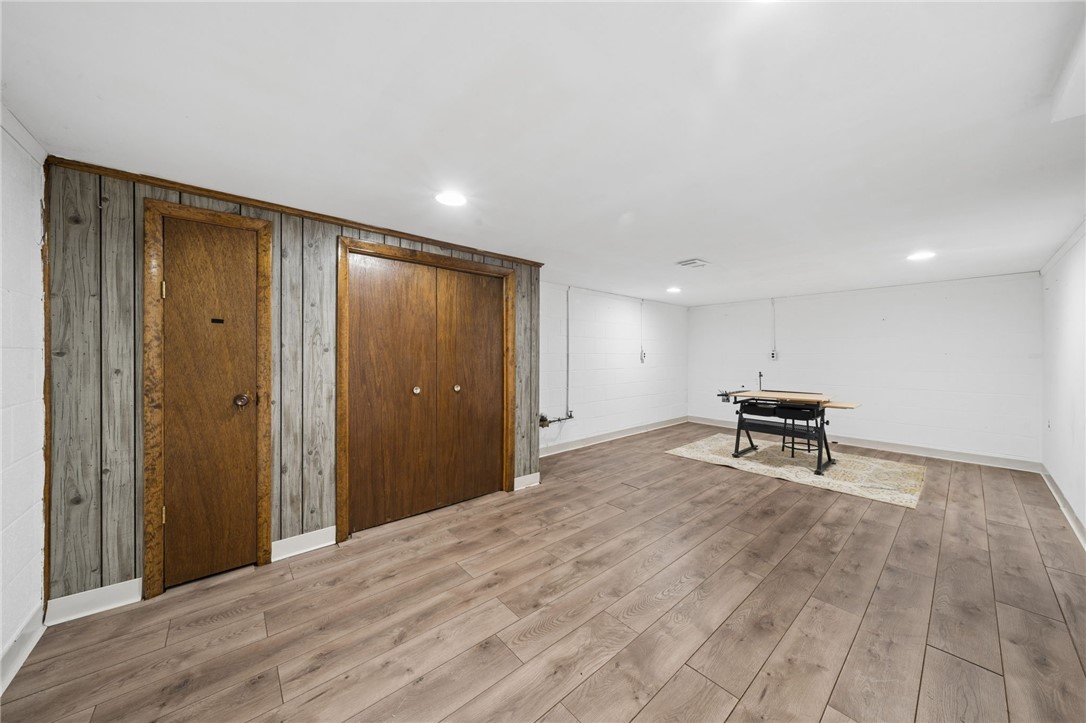 4044 Briarwood Dr