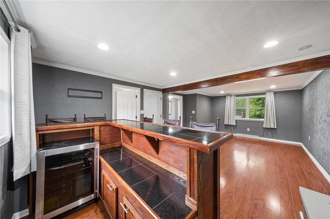 4044 Briarwood Dr