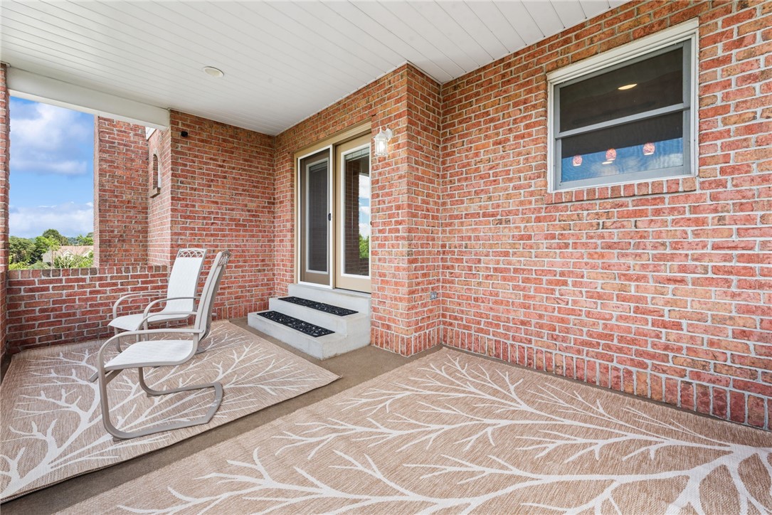 9331 Pembroke Cir