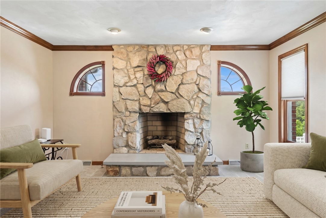 9331 Pembroke Cir