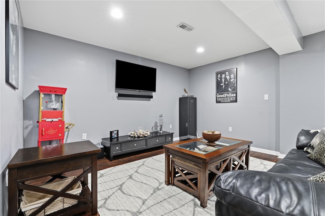 11623 Salerno Dr