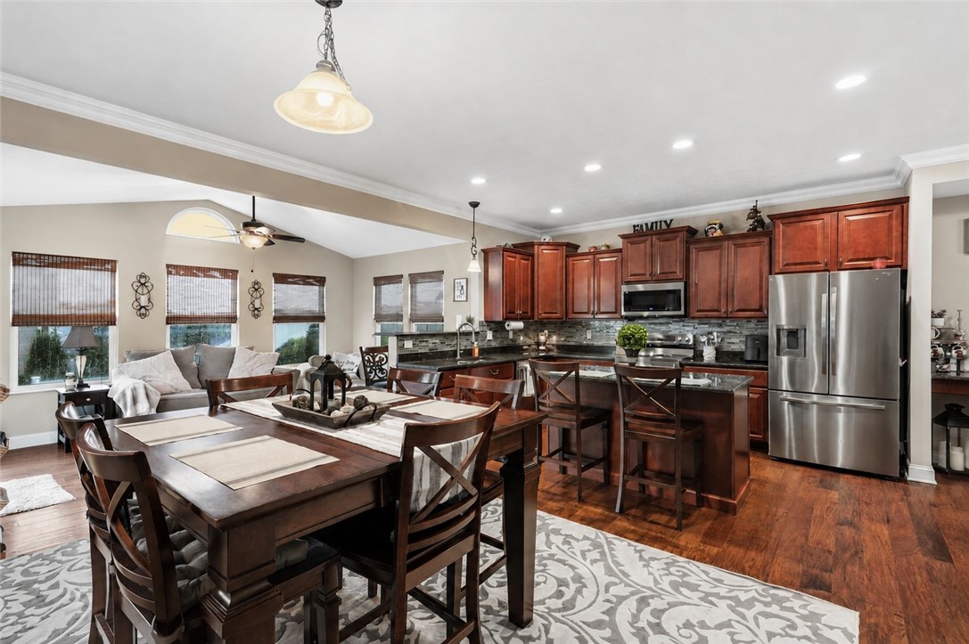11623 Salerno Dr