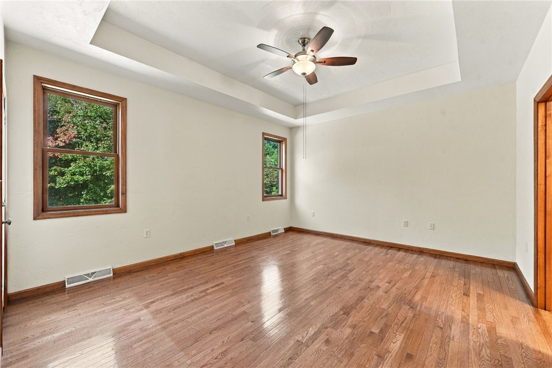 706 Forest Oaks Trl
