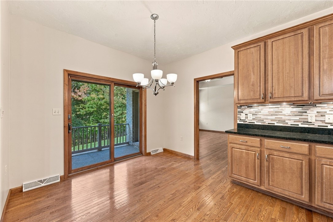 706 Forest Oaks Trl