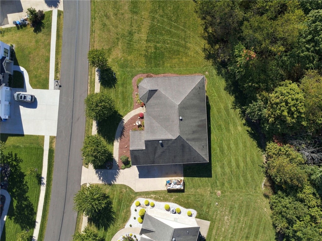 706 Forest Oaks Trl