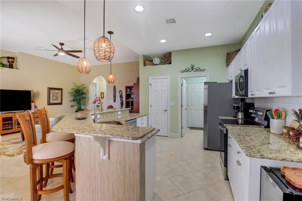 23605 Via Carino LN, BONITA SPRINGS