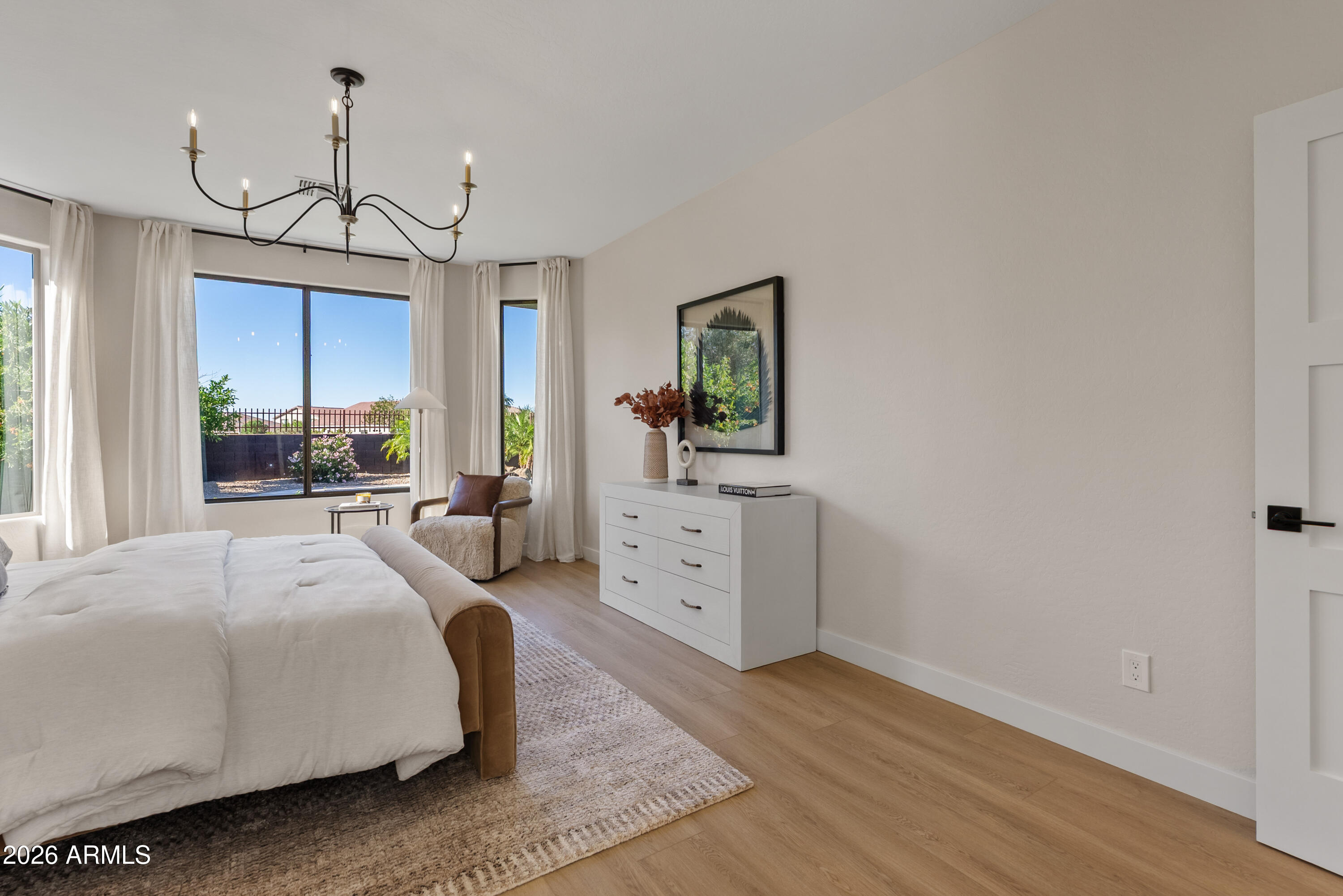 3586 E RIOPELLE Court