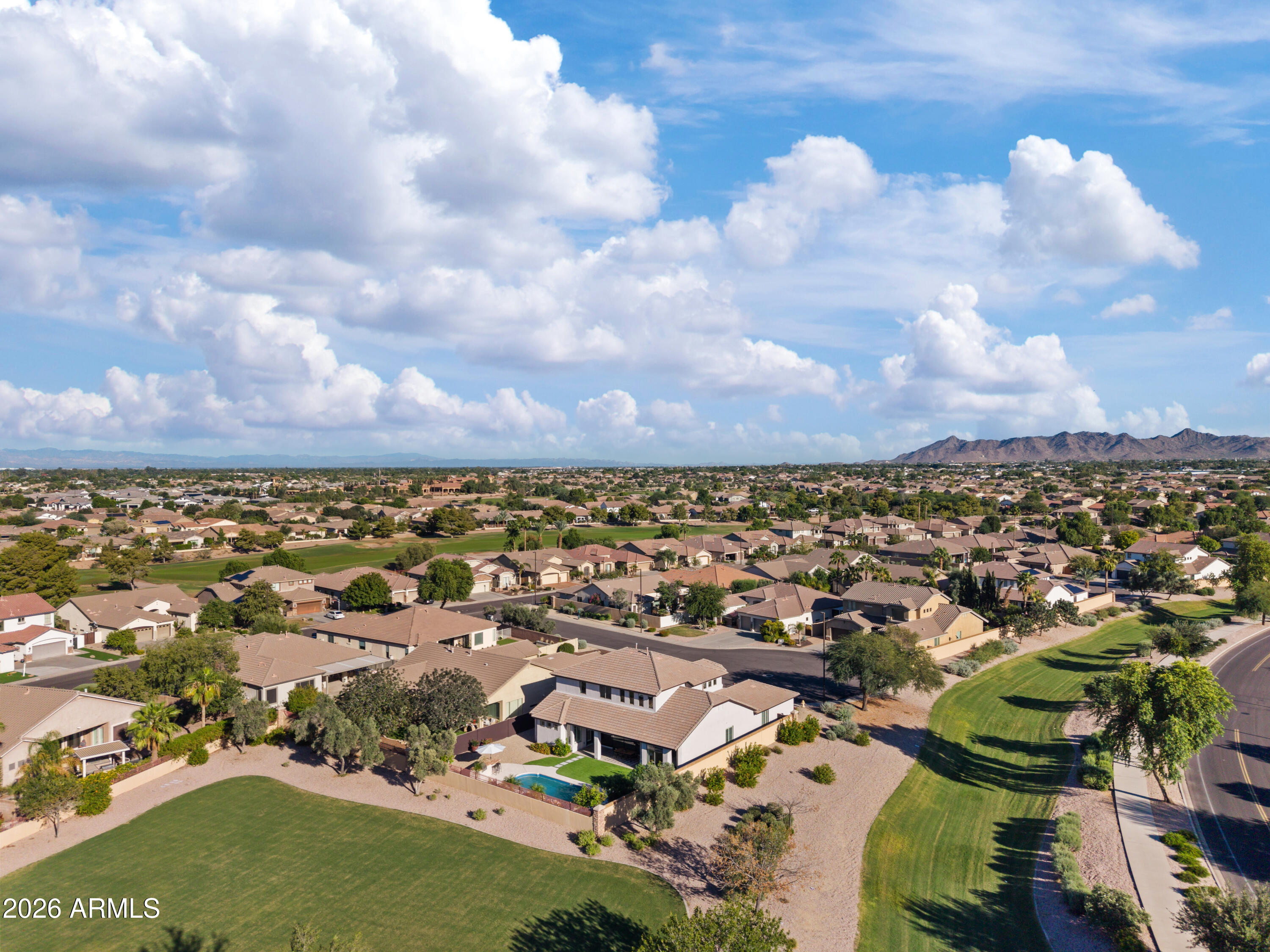 3586 E RIOPELLE Court