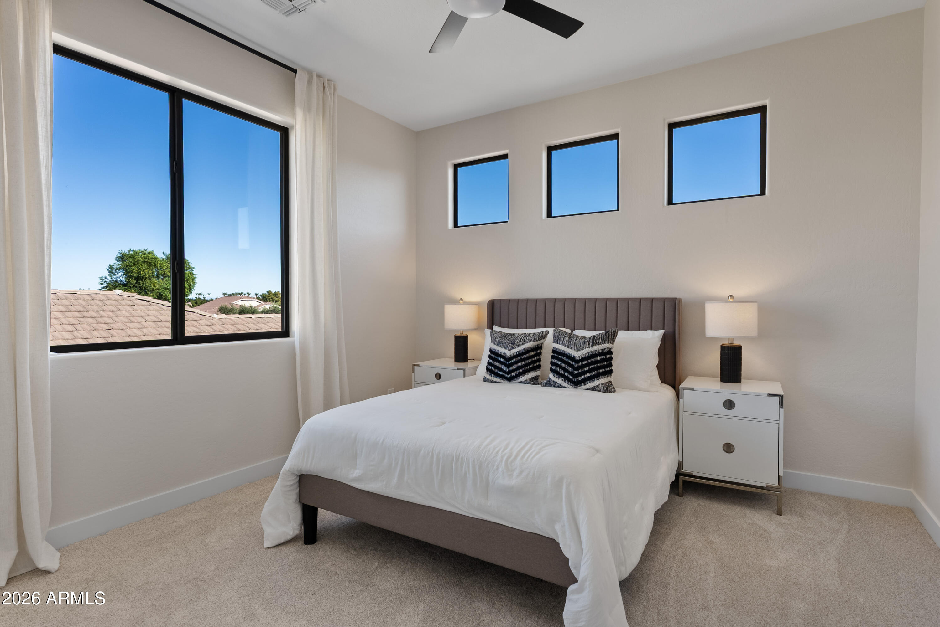 3586 E RIOPELLE Court