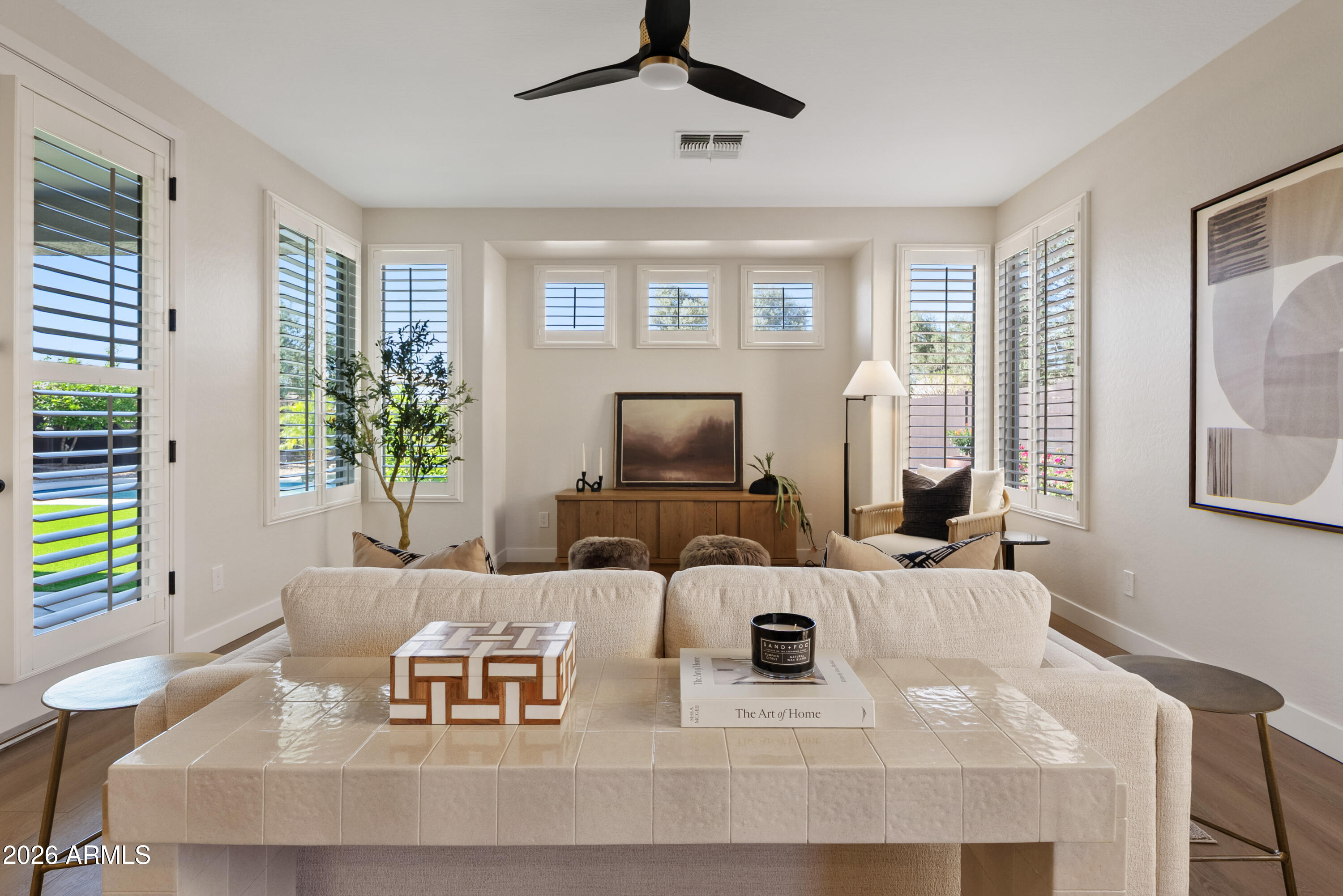 3586 E RIOPELLE Court