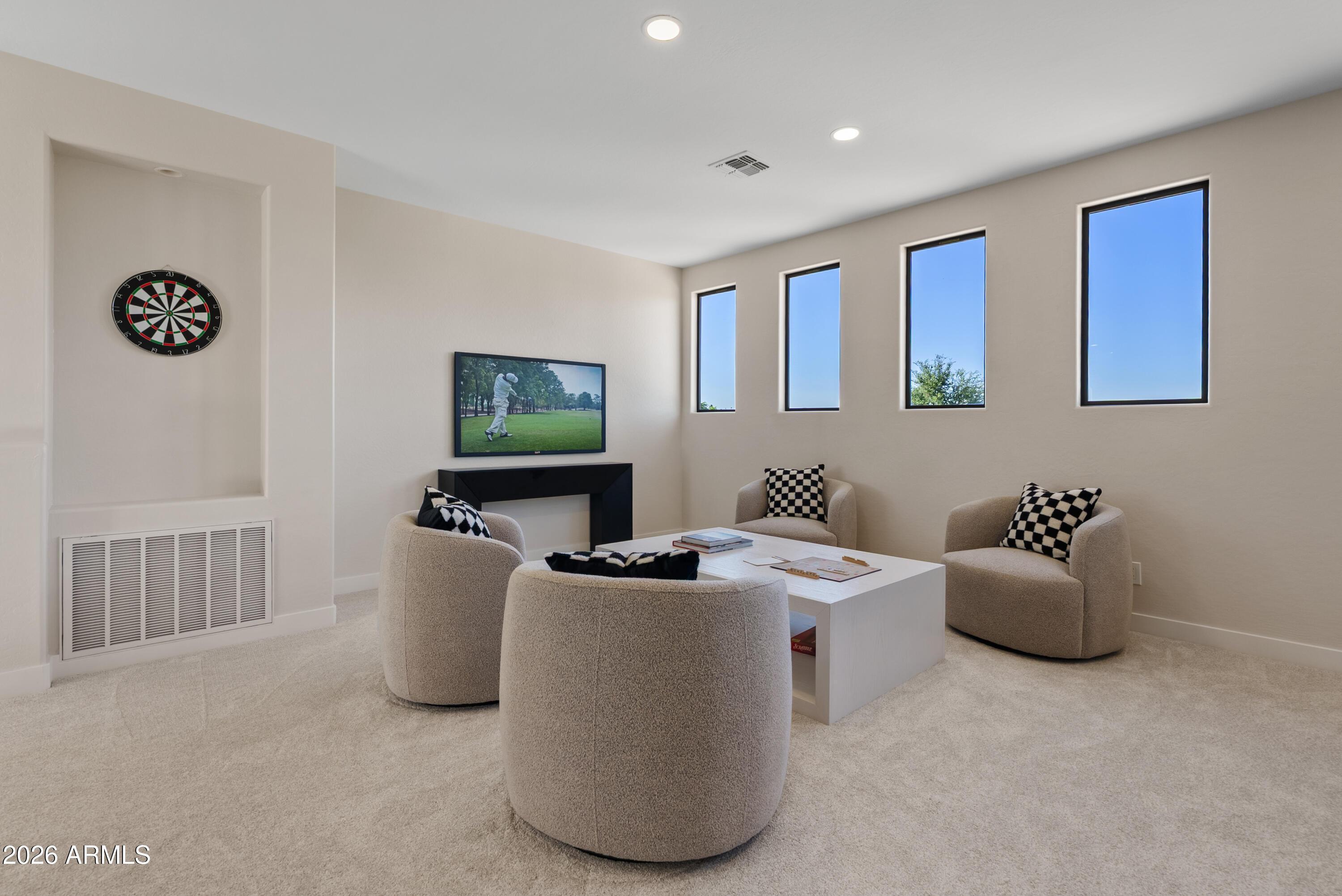 3586 E RIOPELLE Court