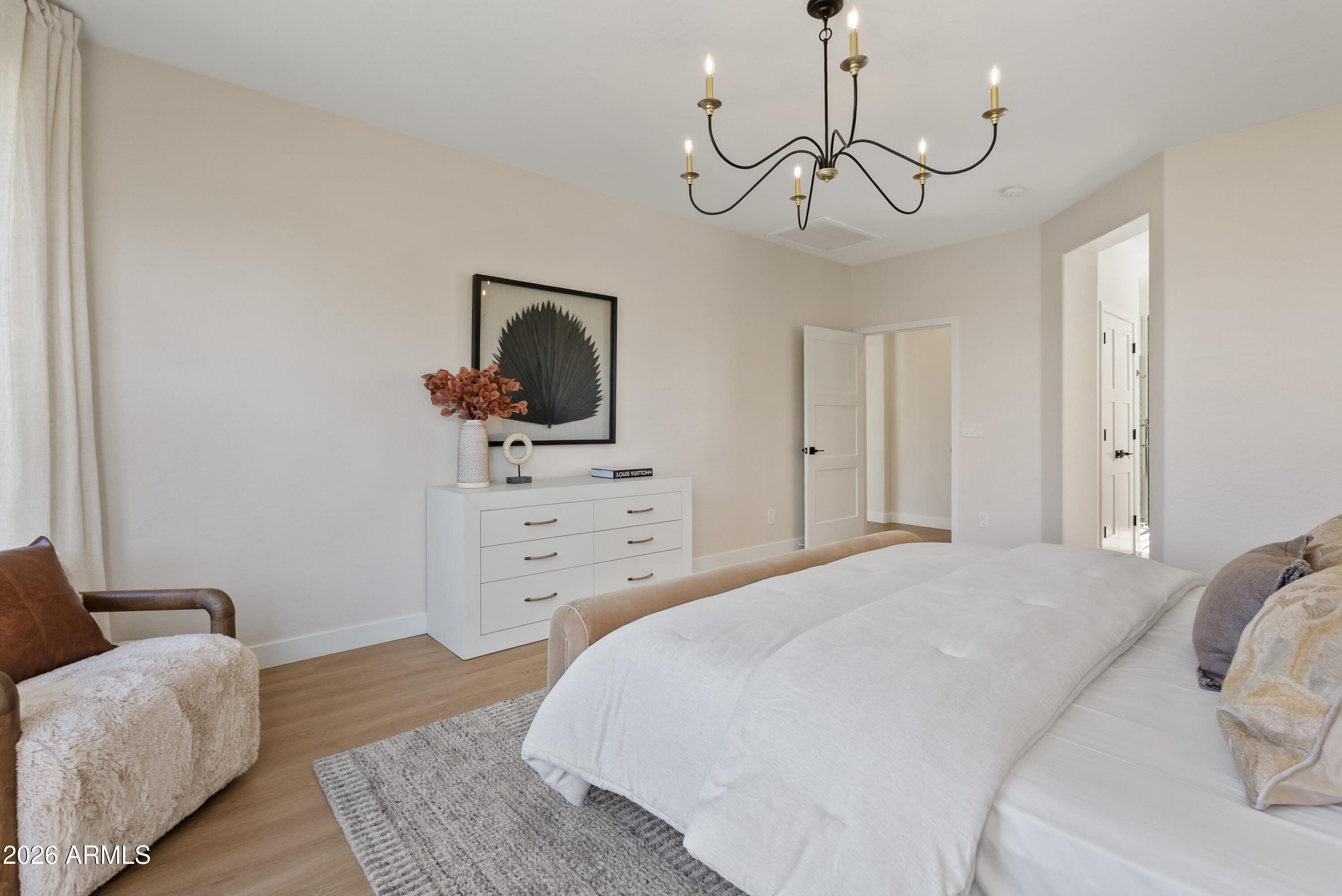 3586 E RIOPELLE Court