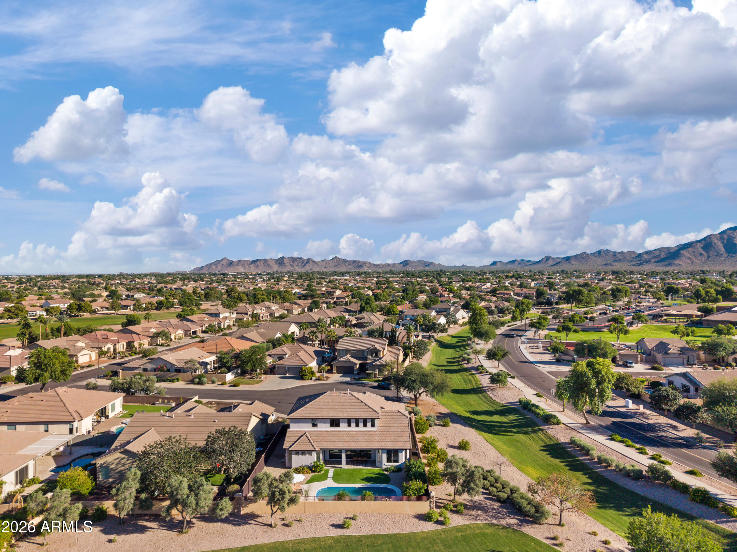 3586 E RIOPELLE Court