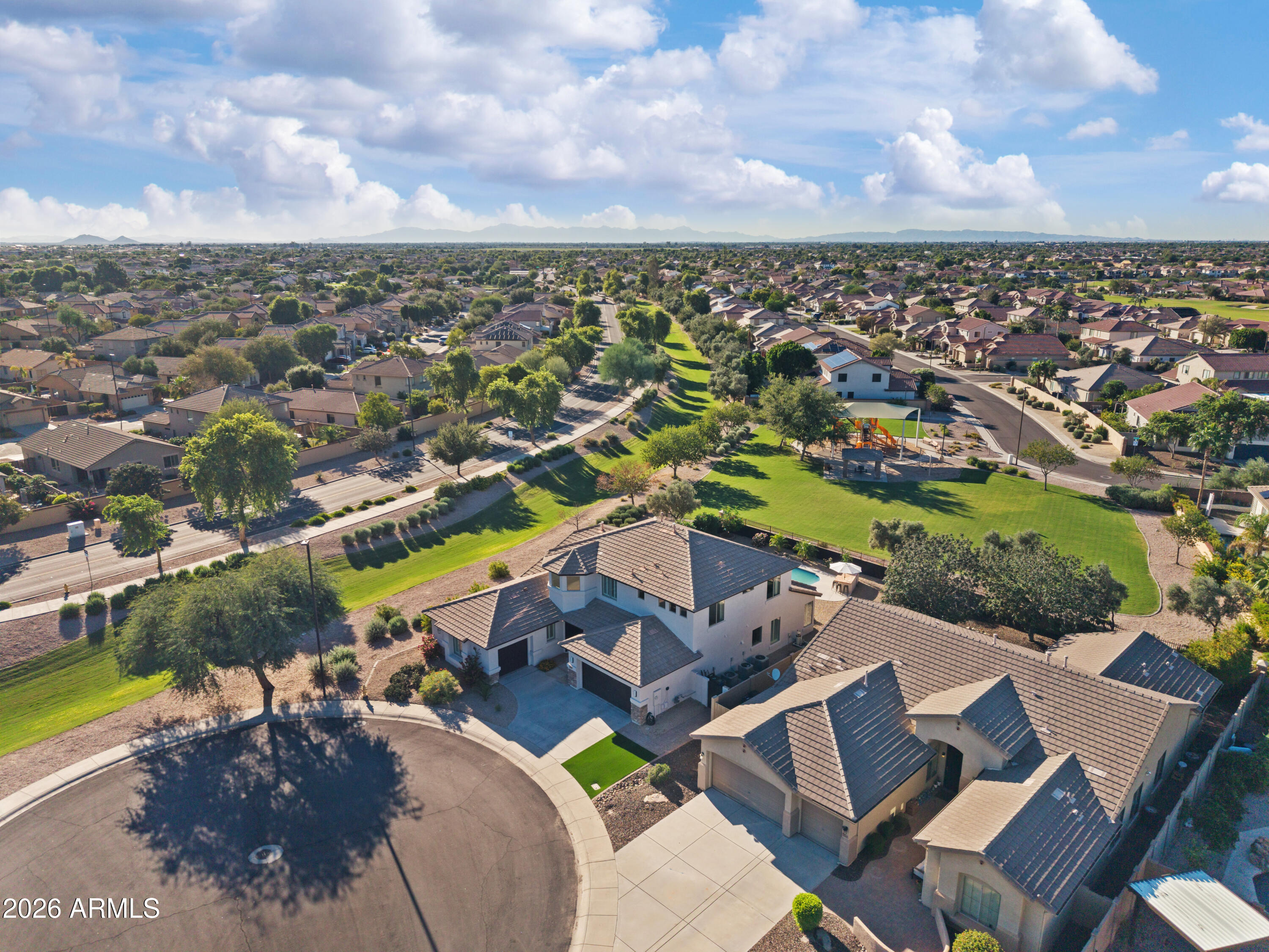 3586 E RIOPELLE Court