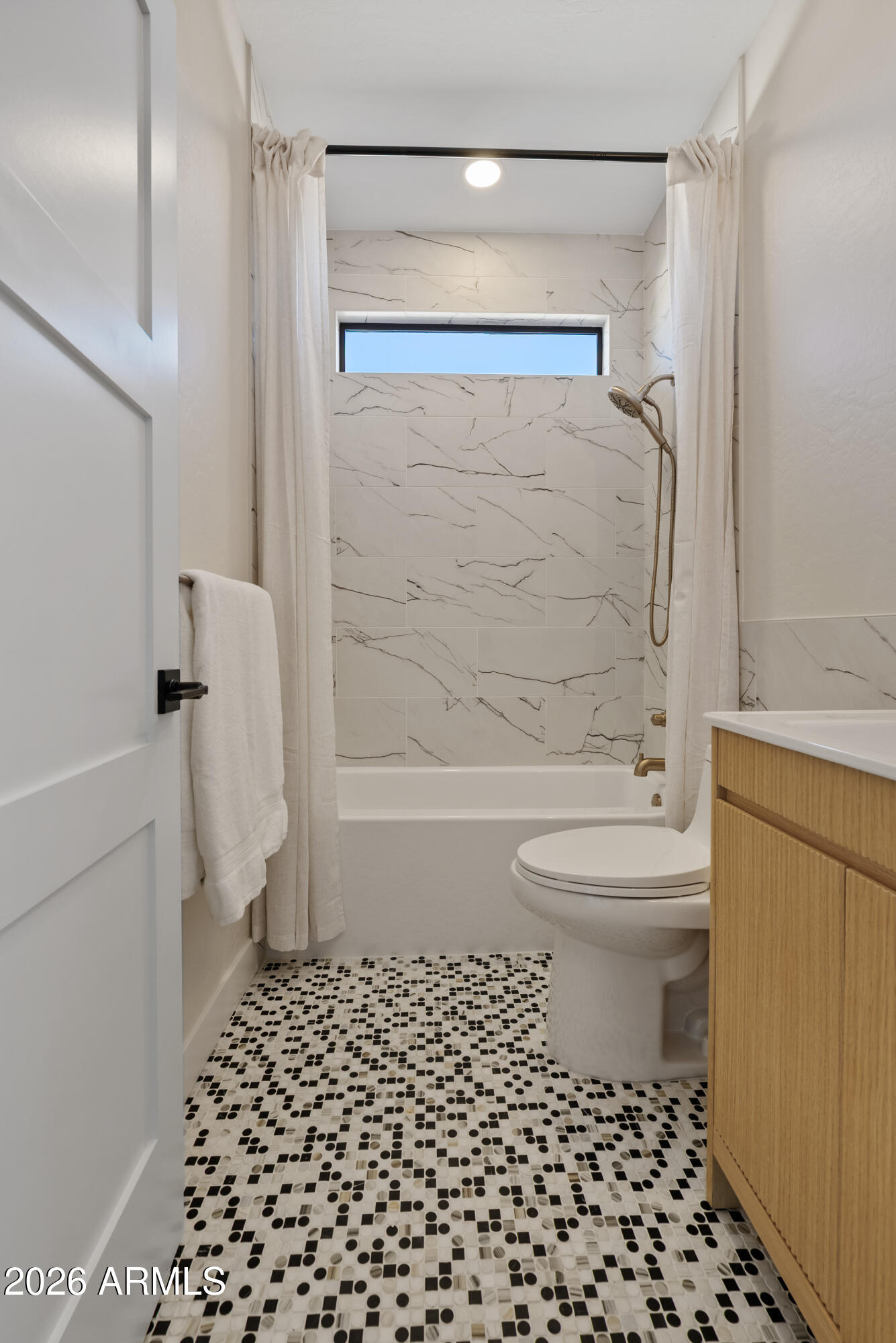 3586 E RIOPELLE Court