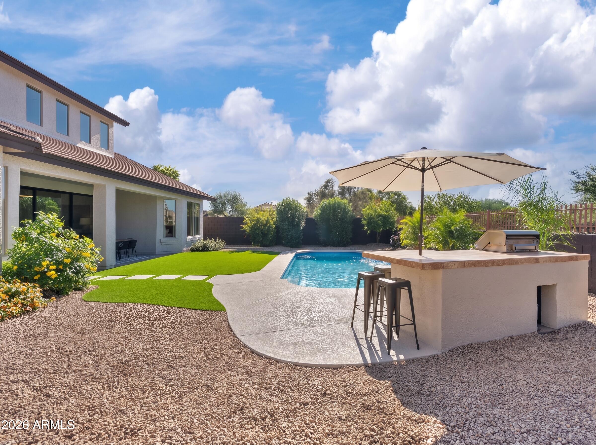 3586 E RIOPELLE Court