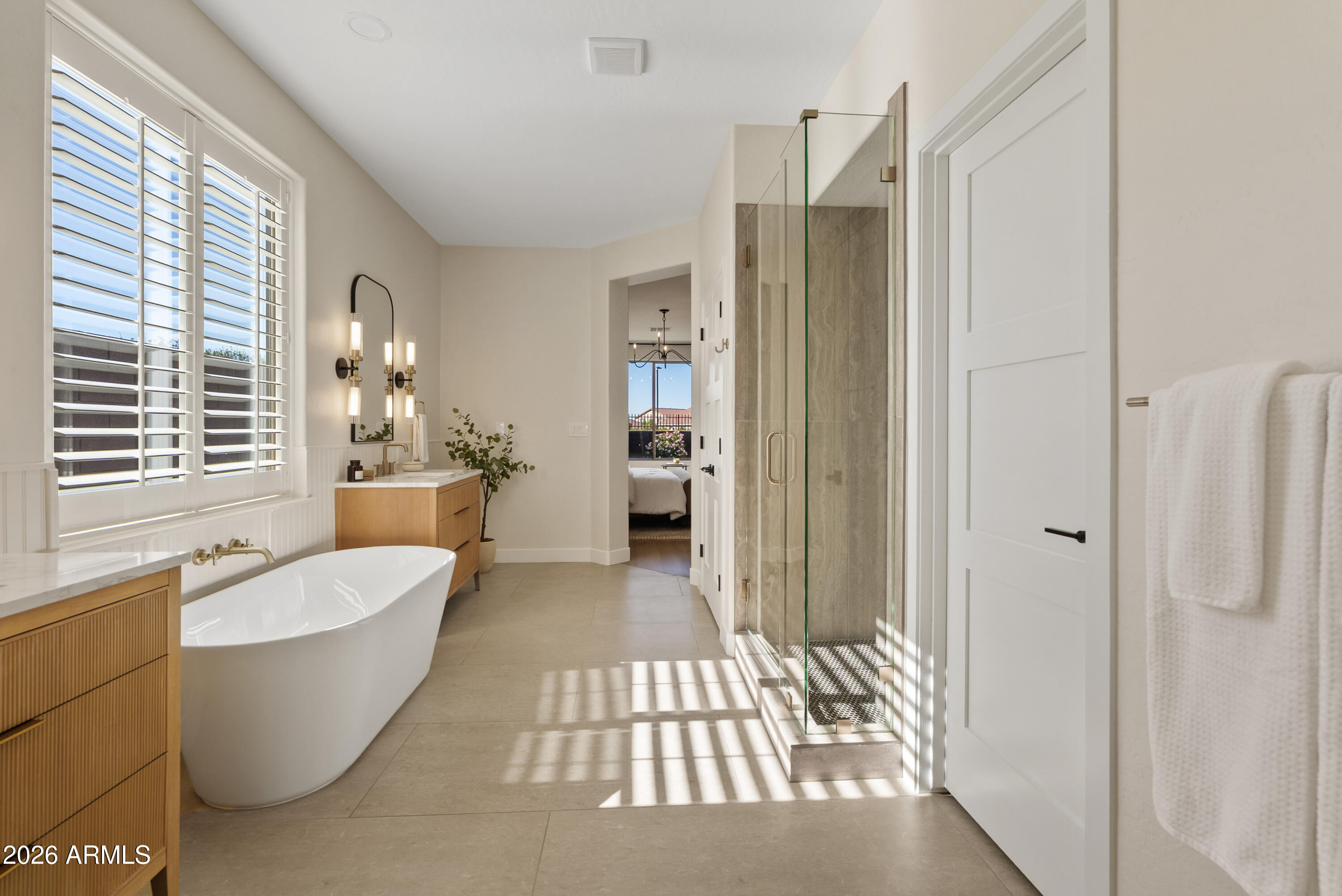 3586 E RIOPELLE Court