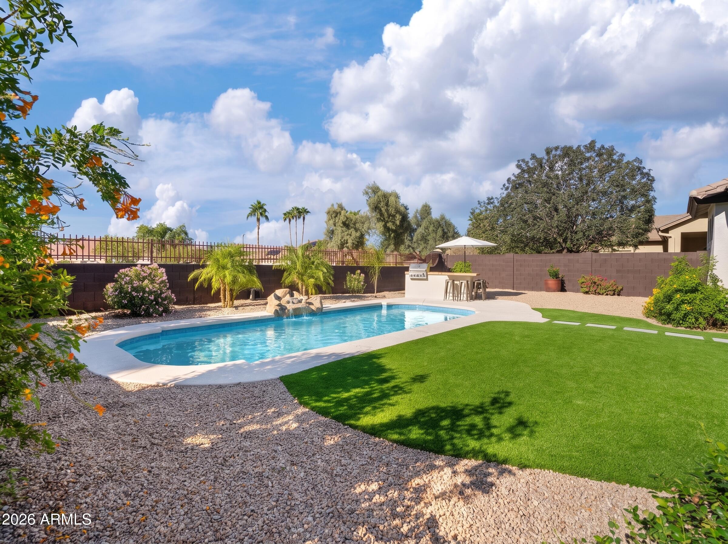 3586 E RIOPELLE Court