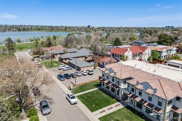 1640 Winona Court