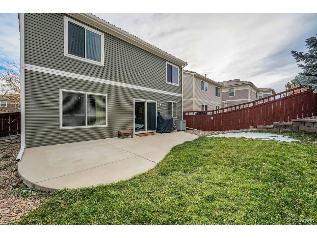 2389 Quartz St
