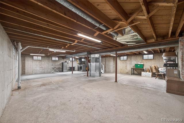 3075 S Holly Place