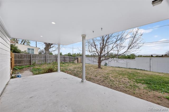 3075 S Holly Place
