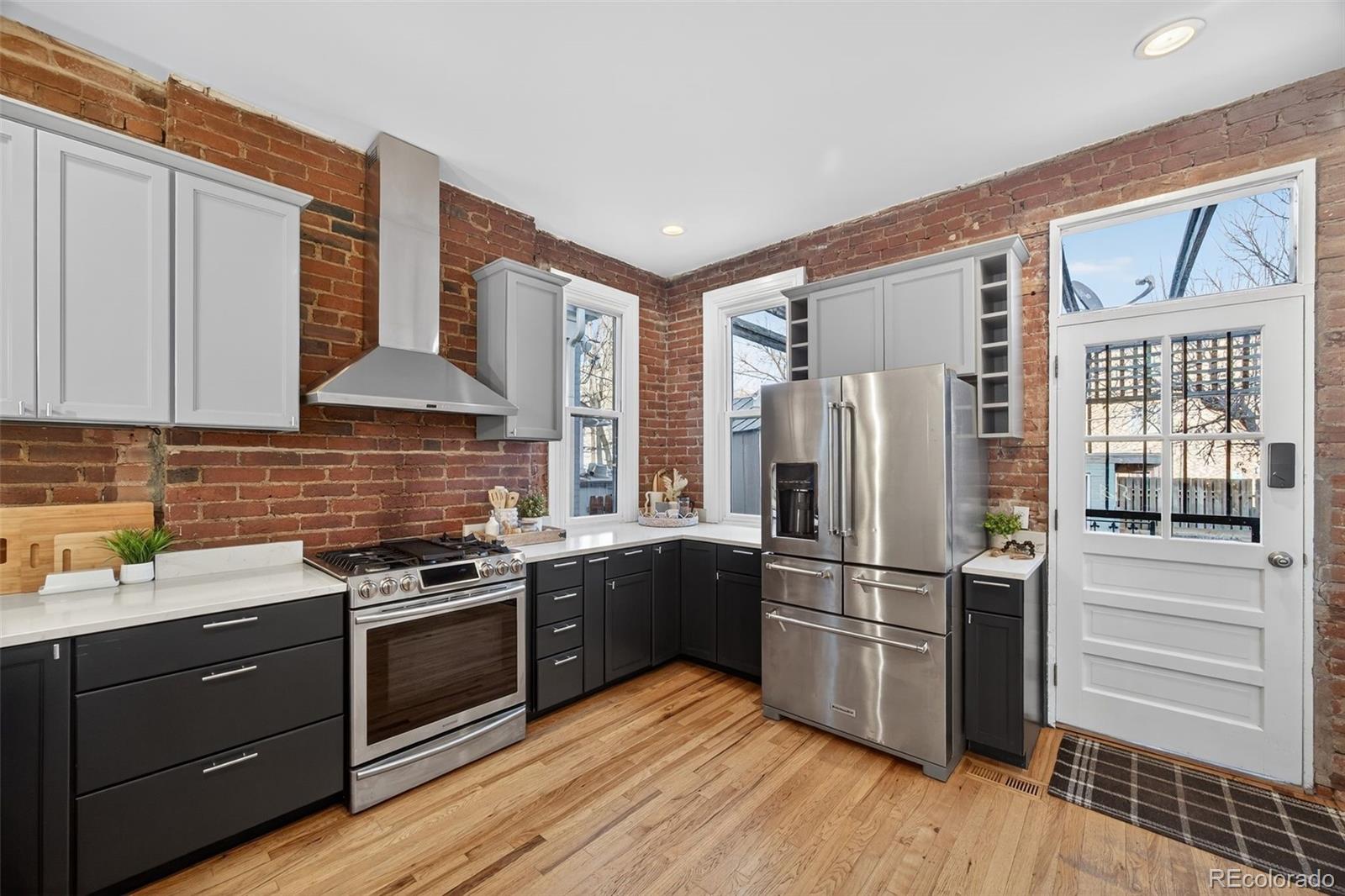 1554 N Marion Street