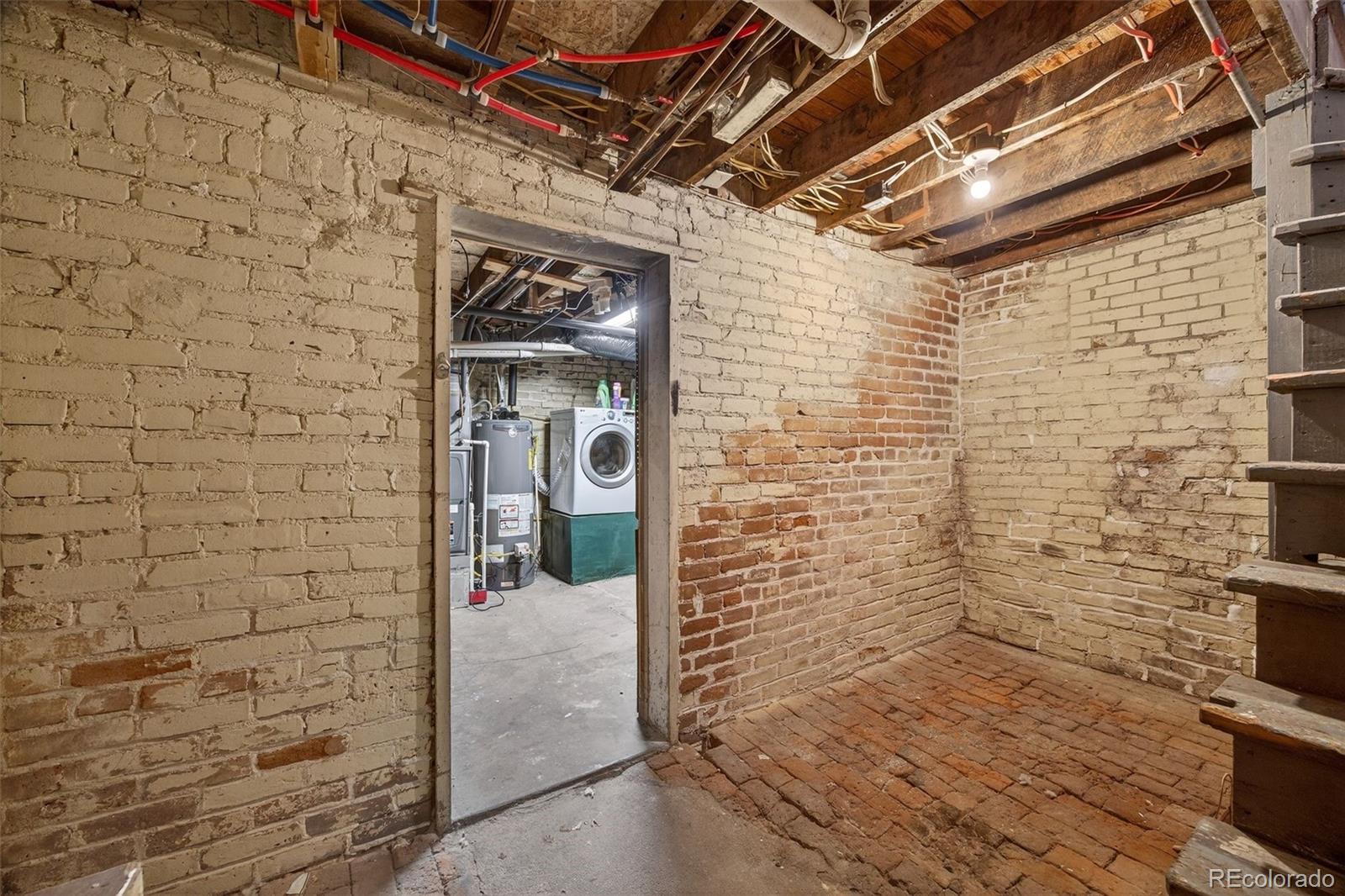 1554 N Marion Street