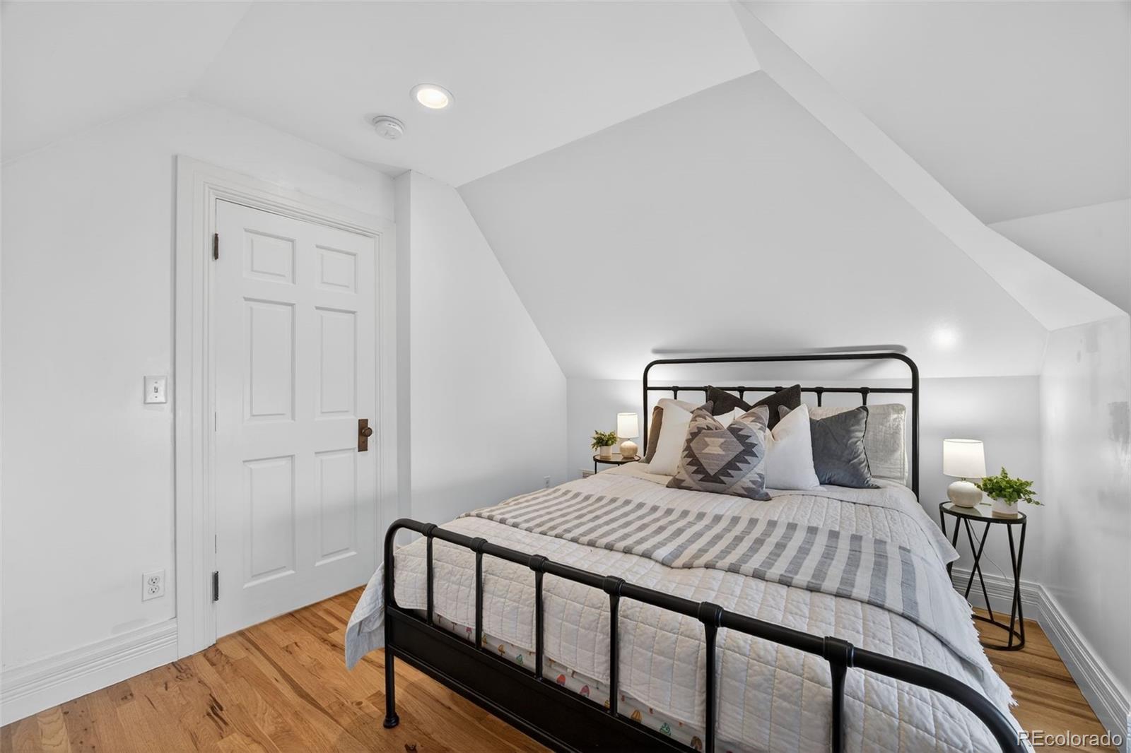 1554 N Marion Street