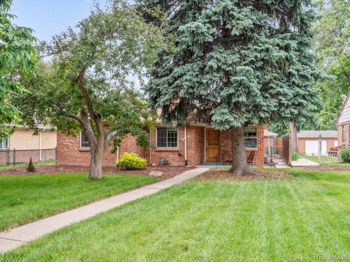853 Poplar Street