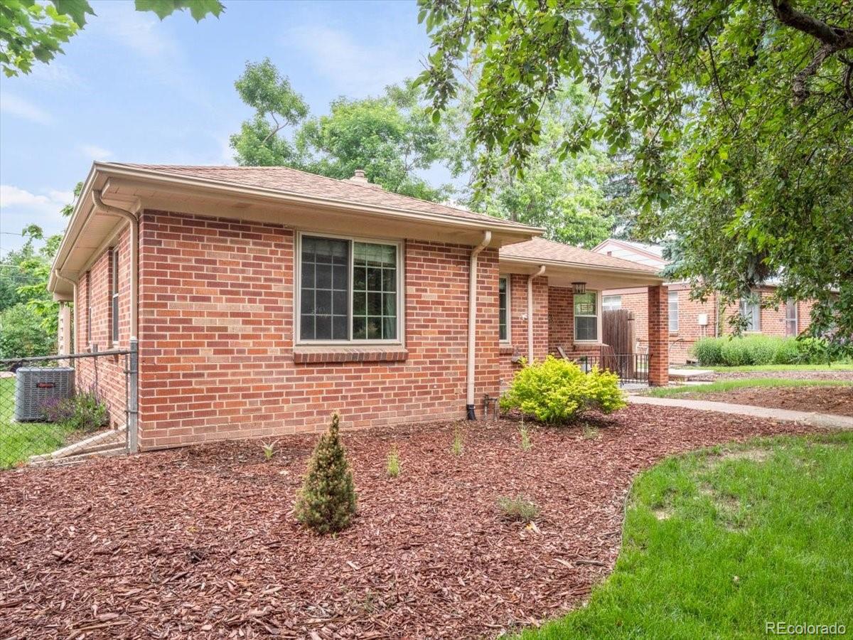 853 Poplar Street