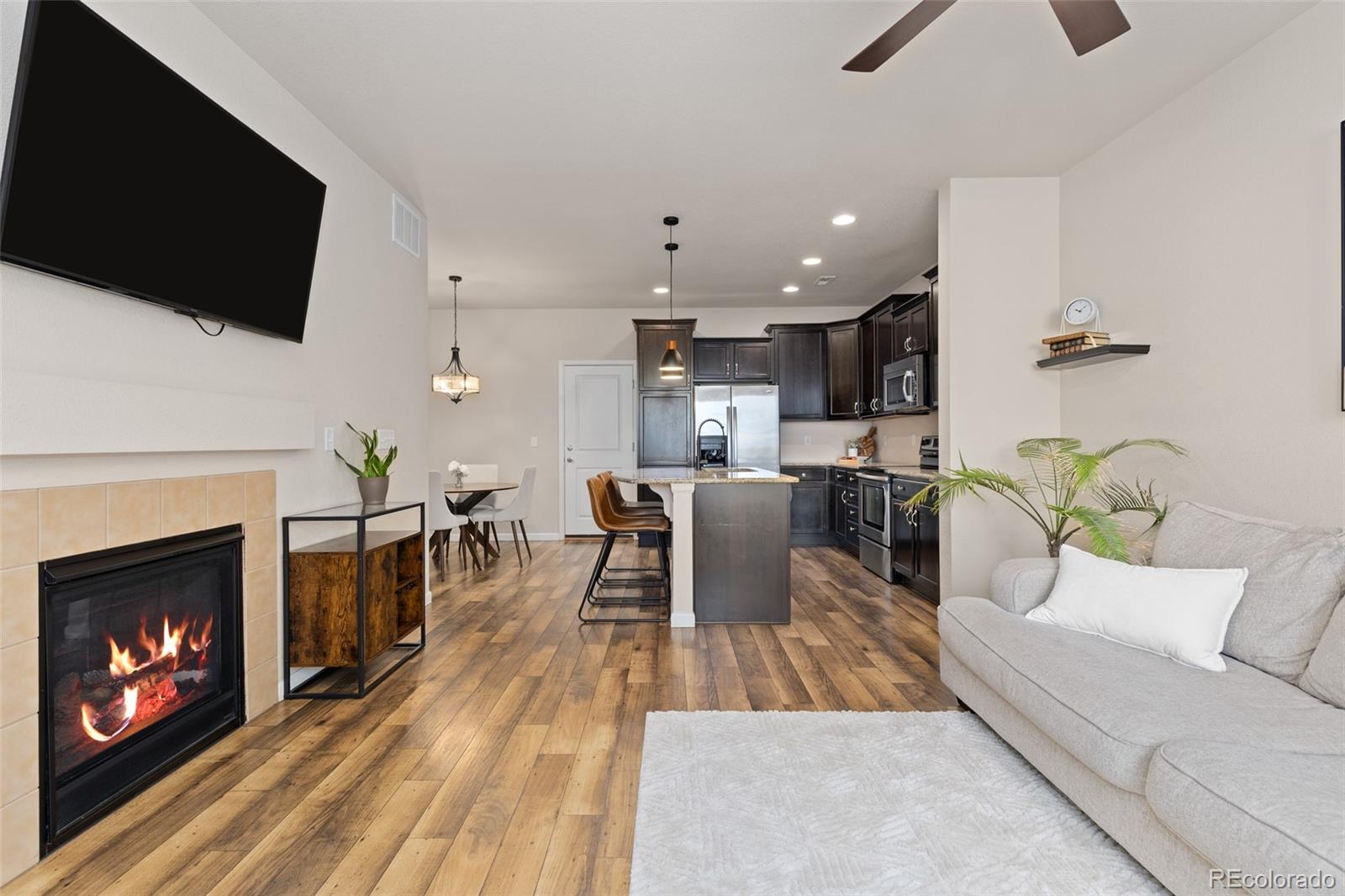 5537 W 72nd Place