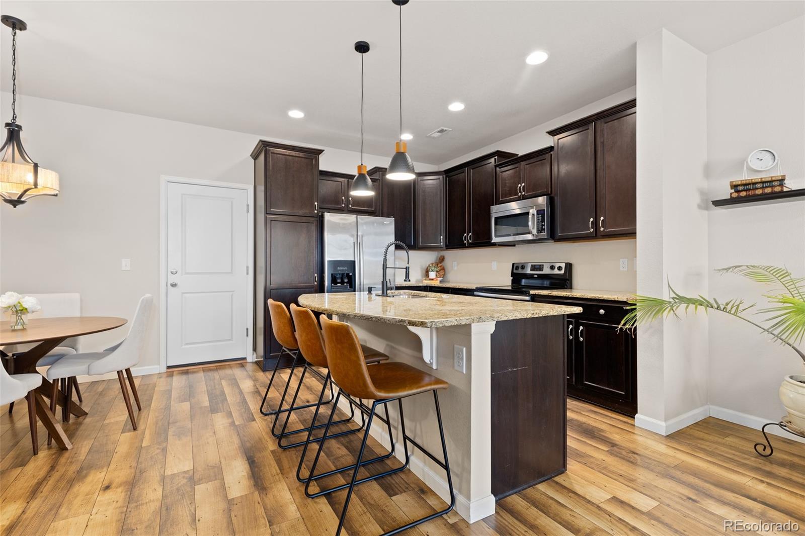5537 W 72nd Place