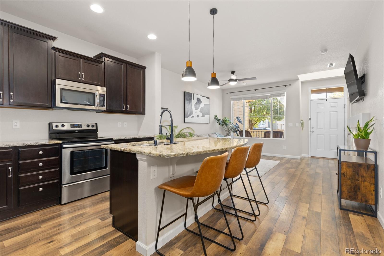 5537 W 72nd Place