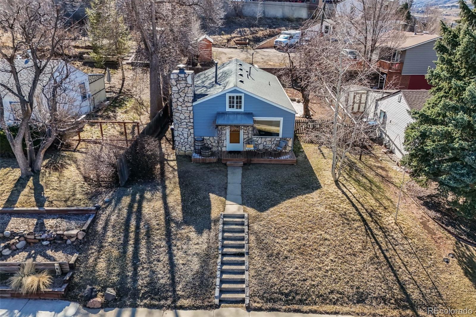709 2nd Street