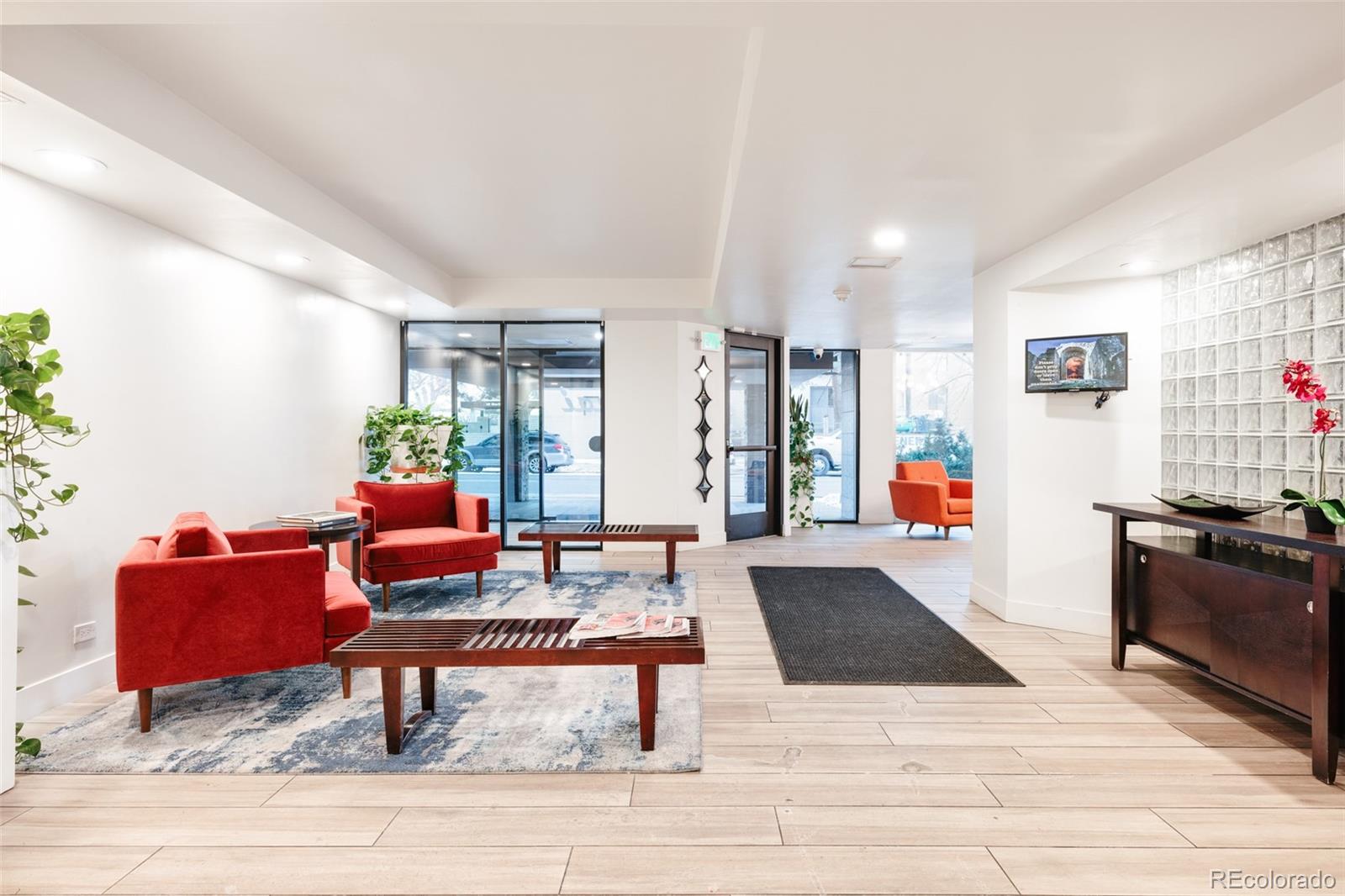 800 Washington Street Unit: 604