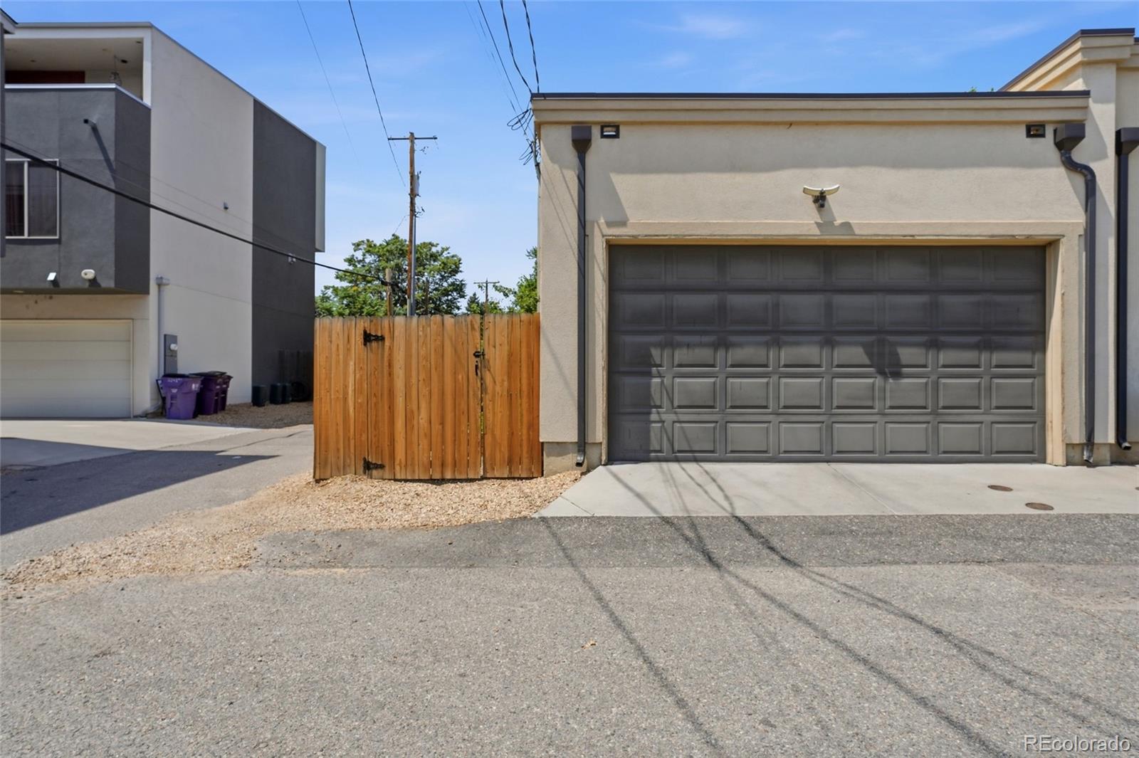 3226 Wyandot Street