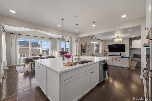 5544 Shady Oaks