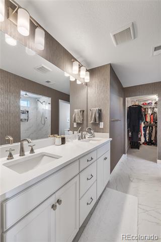 5544 Shady Oaks