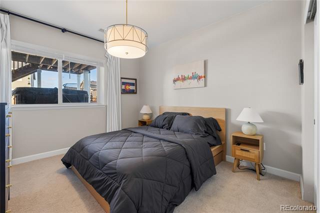 5544 Shady Oaks