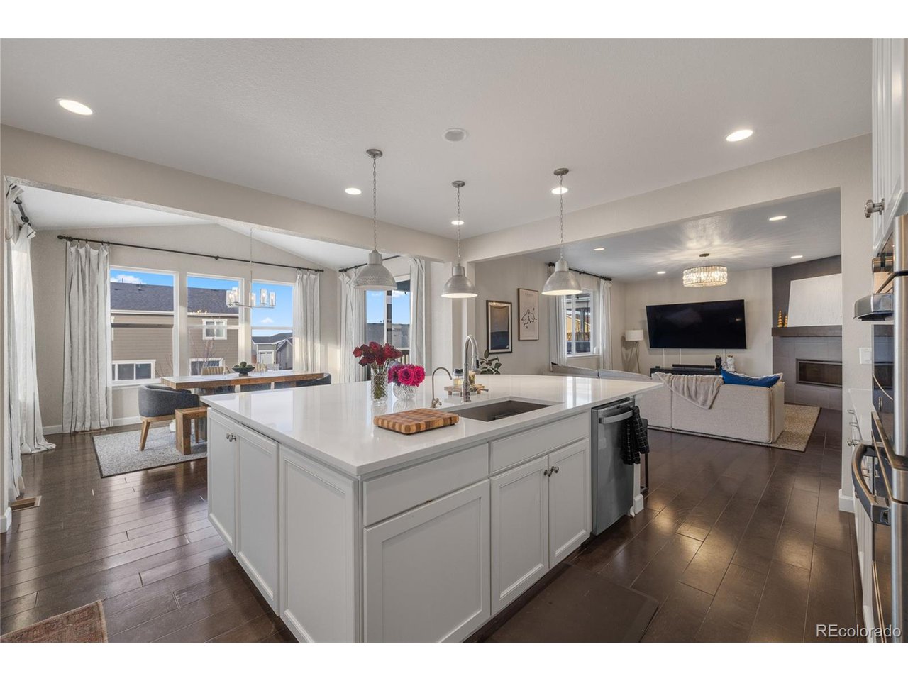 5544 Shady Oaks